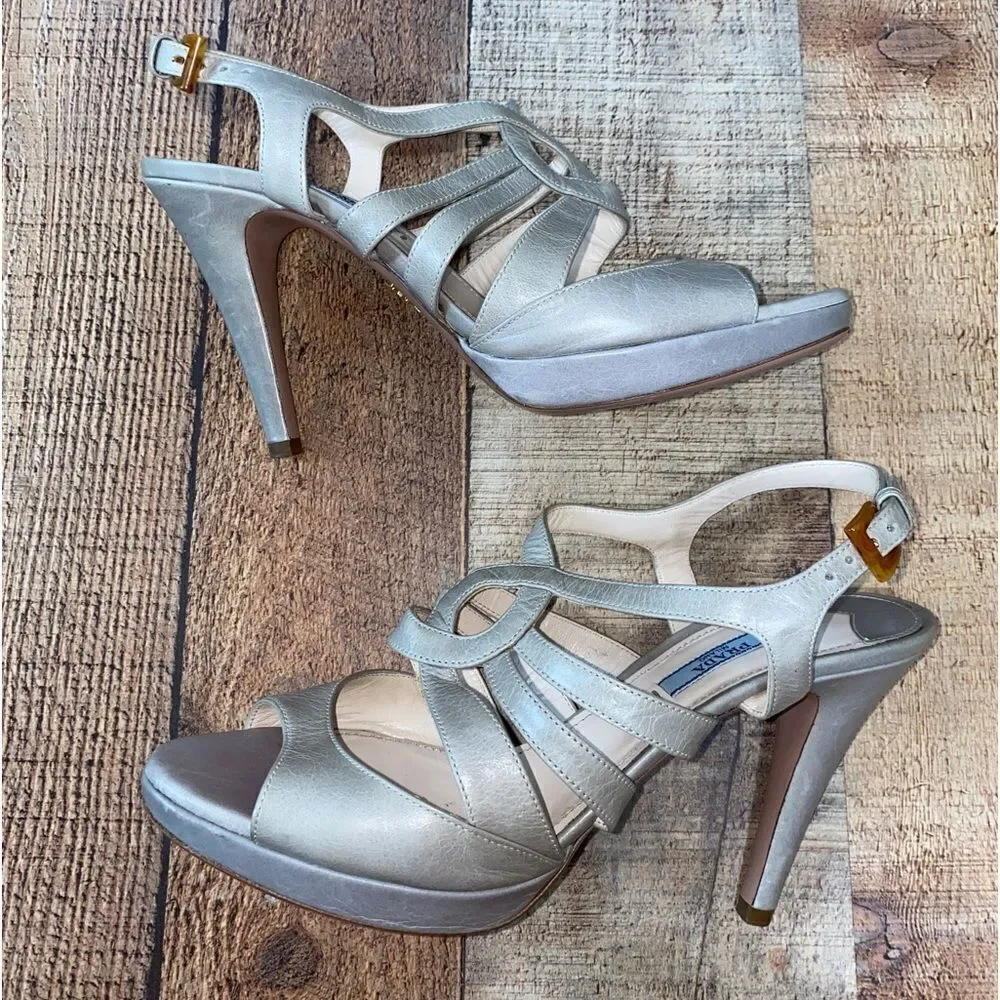 Prada Sandals Beige Gray Leather T-Strap Platform Heel Size 39.5 / US 9